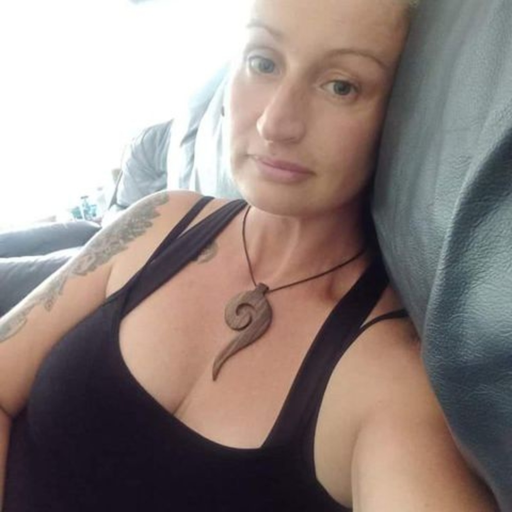 Meet your Posher, Cara